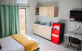Ematolweni Guesthouse